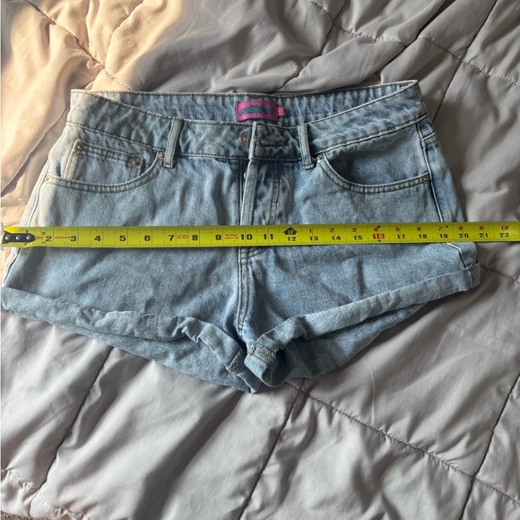 Edikted Blue Button down Jean Shorts - Picture 5 of 7